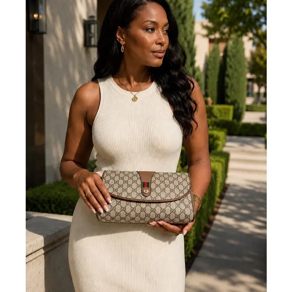 Gucci Beige GG Supreme Canvas Clutch with Brown Trim and Green-Red Web
